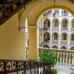 4 Bedrooms 4 Bathrooms Luxury In Budapest Centre
