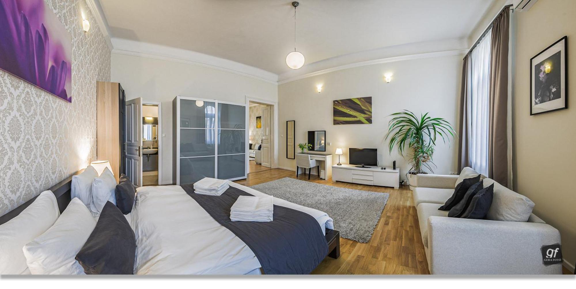 4 Bedrooms 4 Bathrooms Luxury In Centre Apartment Budapest