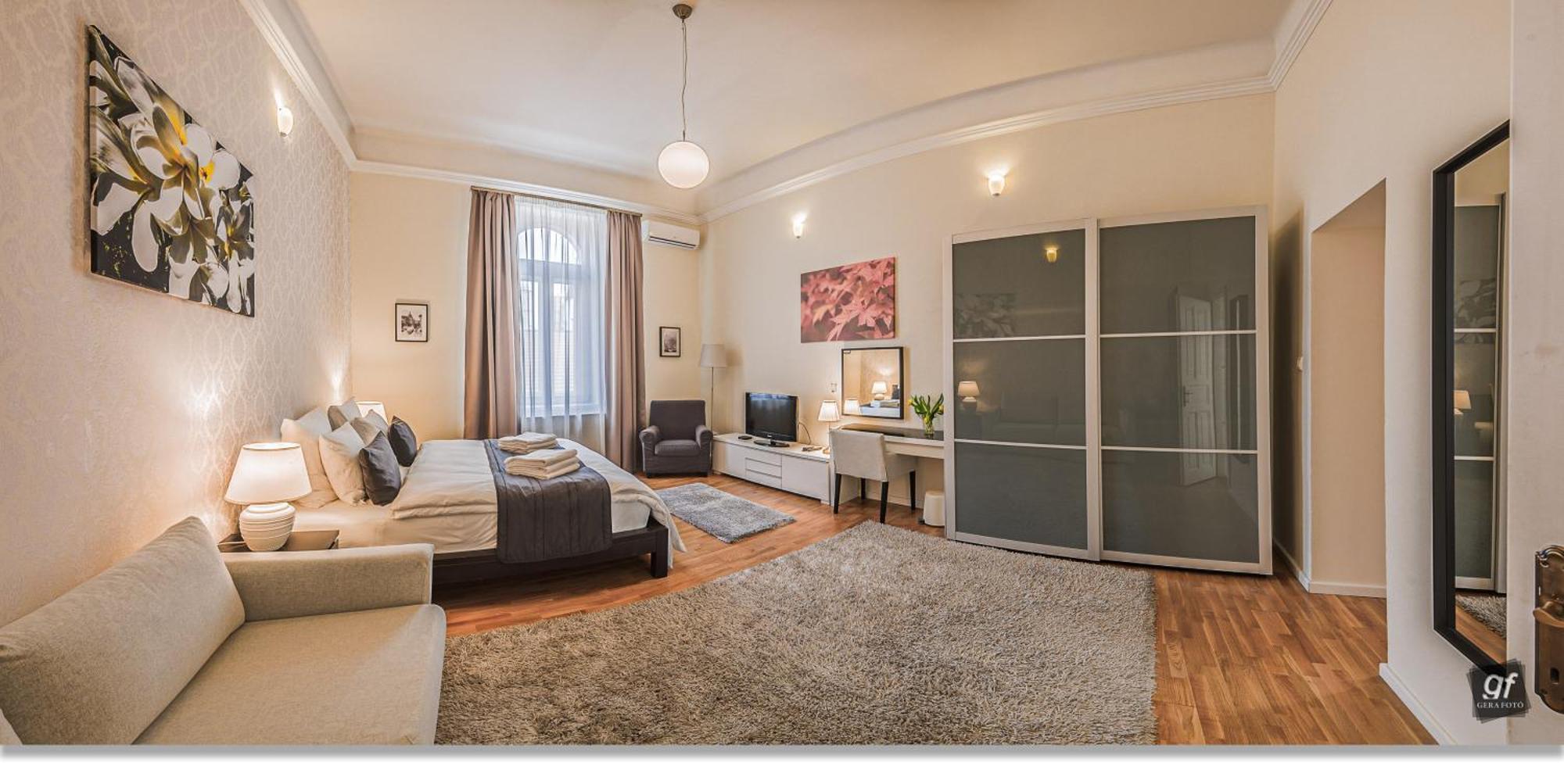 4 Bedrooms 4 Bathrooms Luxury In Centre *