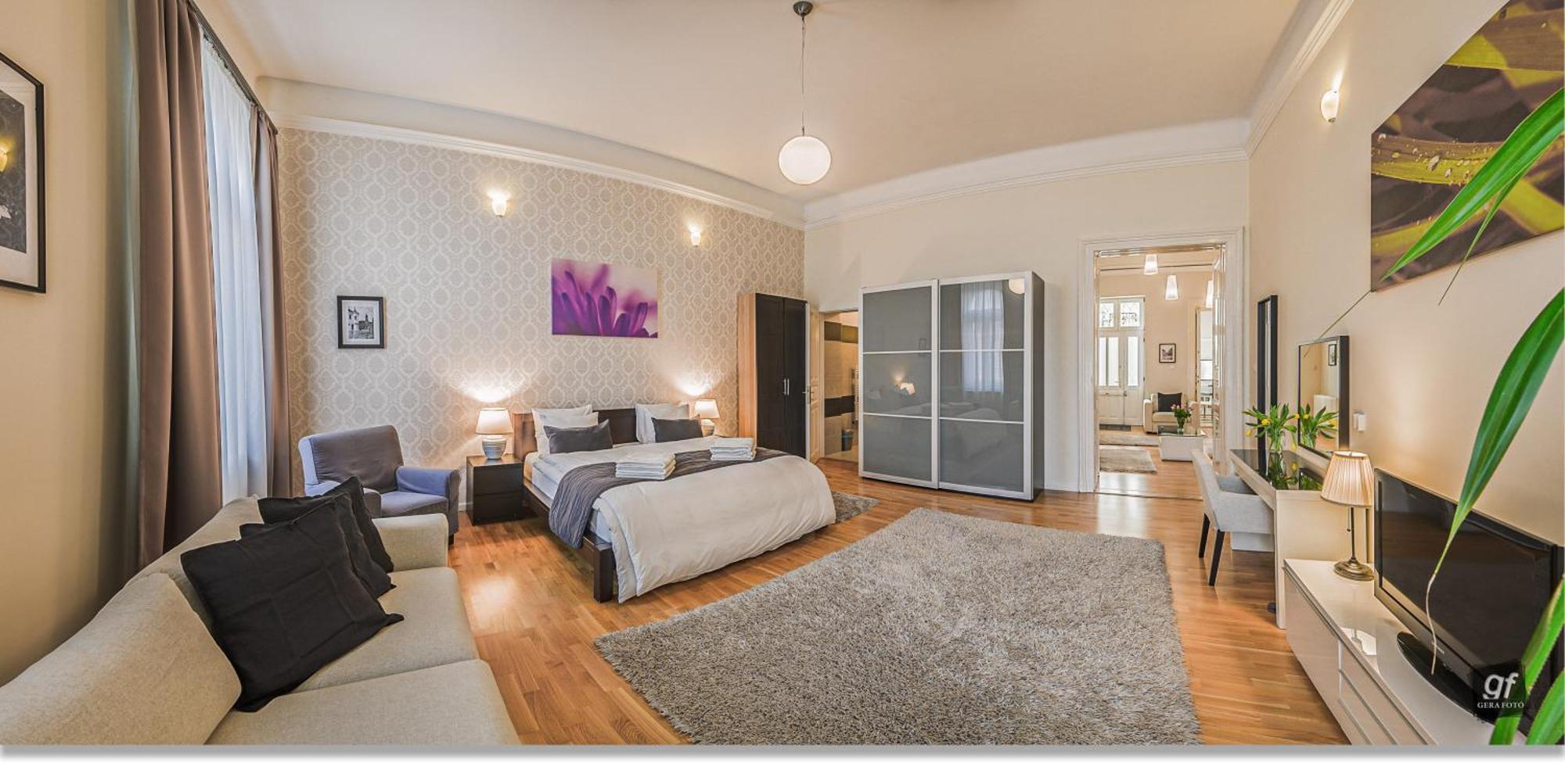 4 Bedrooms 4 Bathrooms Luxury In Centre
