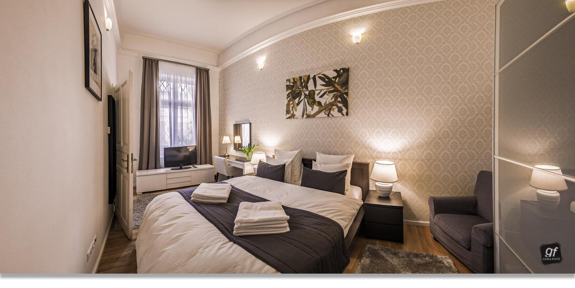 4 Bedrooms 4 Bathrooms Luxury In Centre Budapest