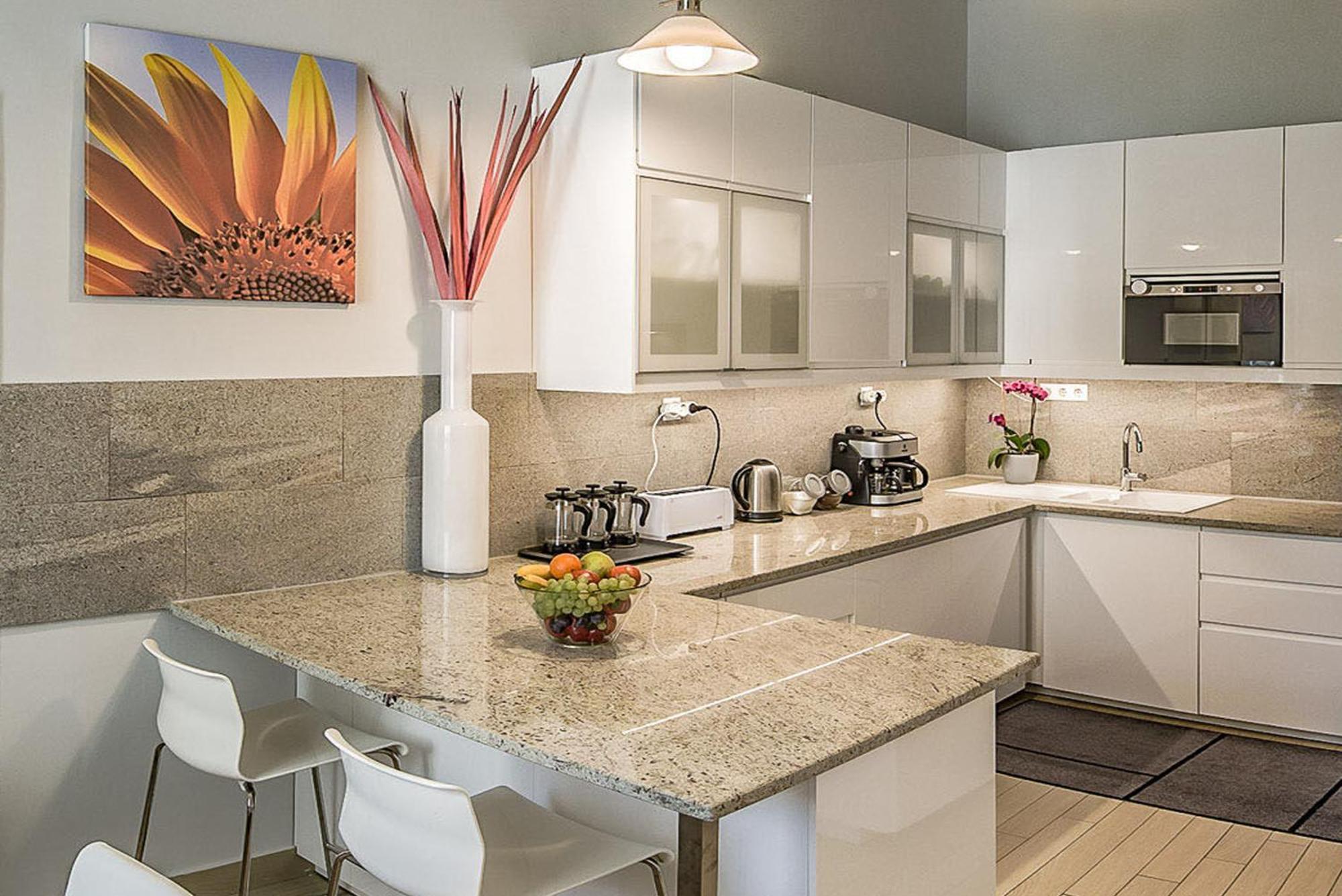 Apartment 4 Bedrooms 4 Bathrooms Luxury In Centre